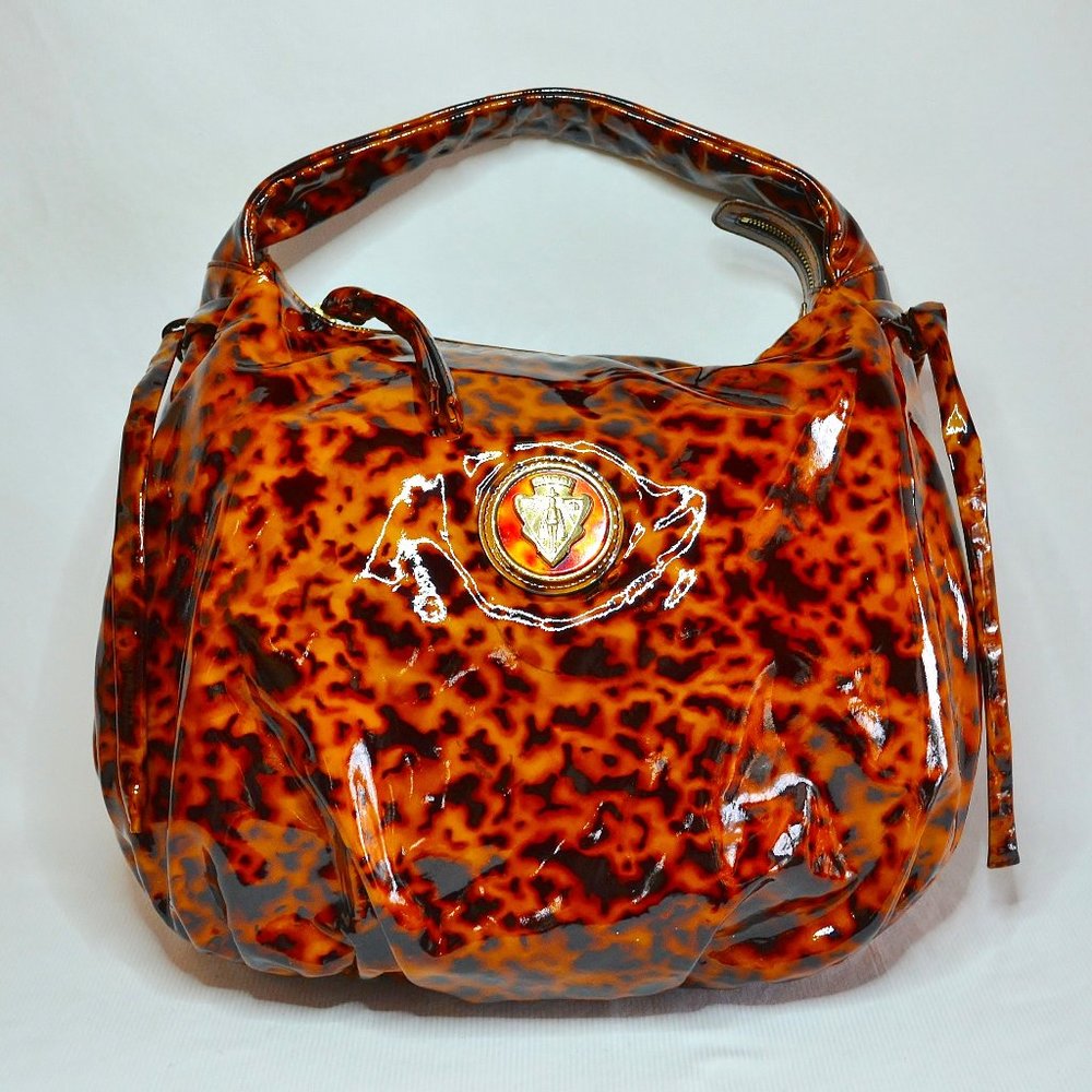 Gucci Animal Print Patent Leather Arrowhead Medallion Handbag